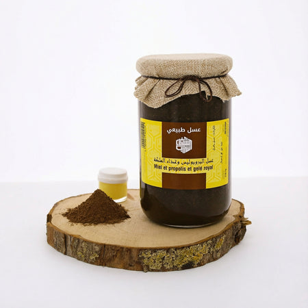 Honey blend with propolis and royal jelly